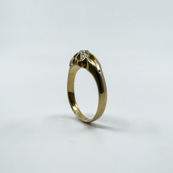 Antique 18ct Gold .35ct Diamond Chunky Old Cushion Cut Solitaire Ring 750 Size Q