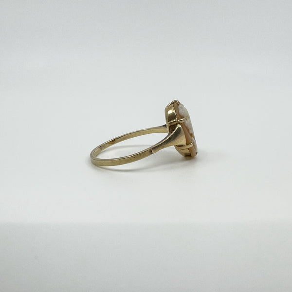 Vintage 9ct Gold Small Left Facing Carved Cameo Ring 375 Size P 