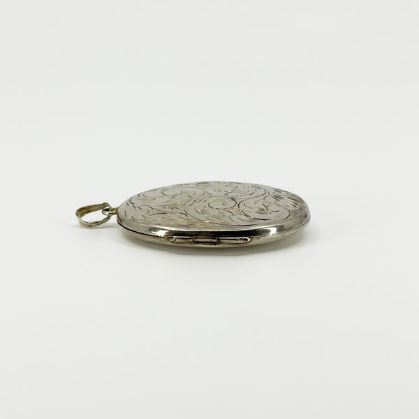 Vintage Sterling Silver Oval Floral Engraved Locket 925 (Birm 1975)