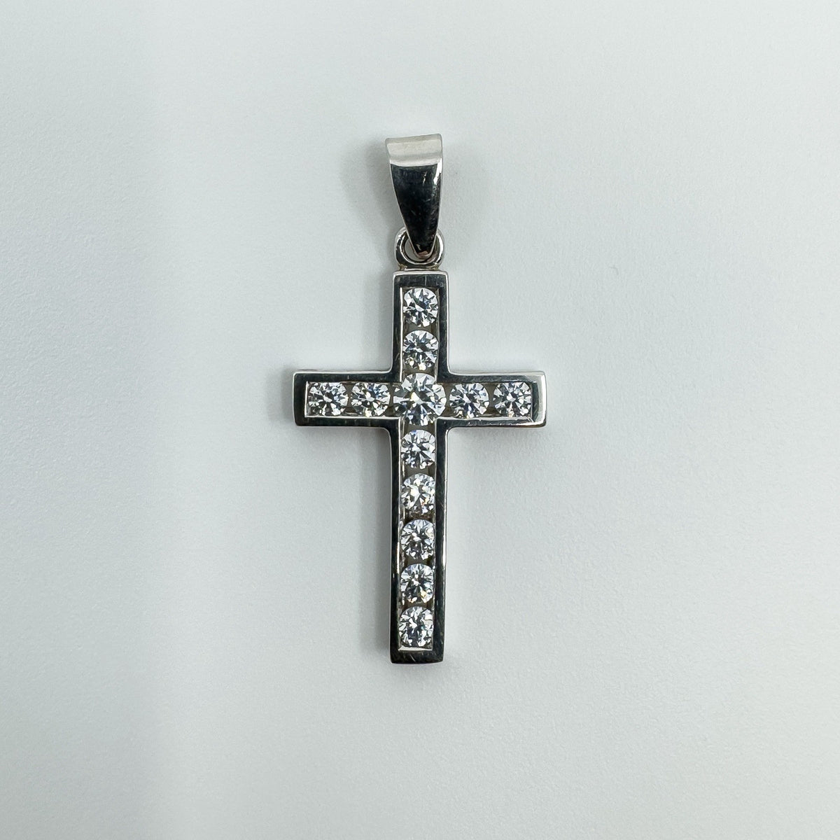 9ct White Gold 0.60ct CZ Christian Cross Pendant / Charm 375