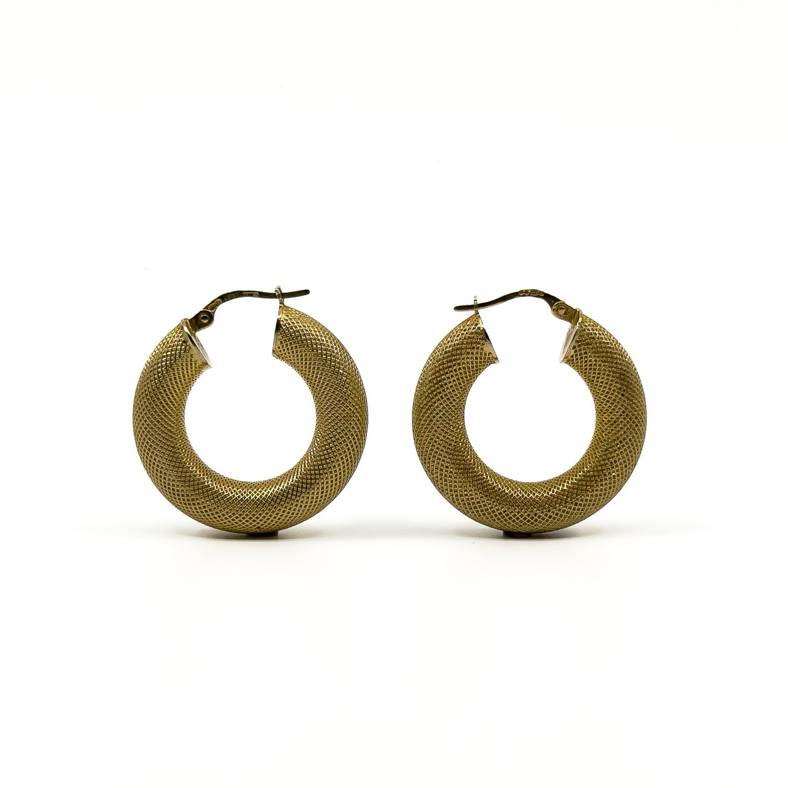 Large vintage 9ct gold mesh hoop earrings with rounded chunky hoop shape