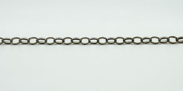 Straight close up of the vintage sterling silver belcher links showing the oval chain pattern