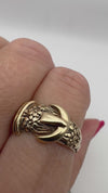 Vintage 9ct Gold Engraved Buckle Ring Size O London 1968